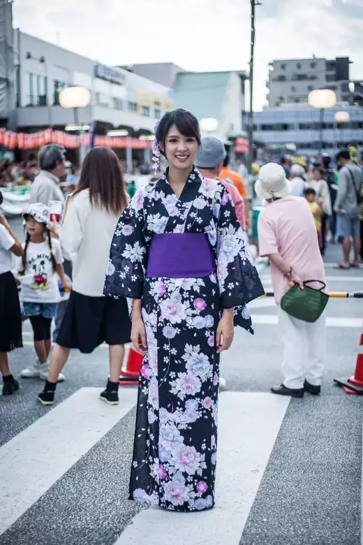 Japanese Women and Traditional Clothing
